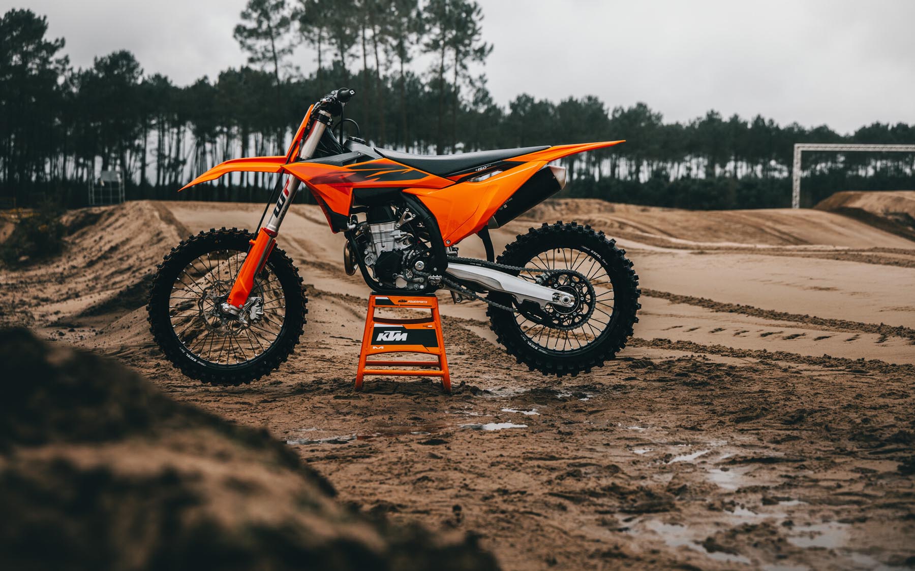 --KTM_SX-Modelle_2027_01.jpg